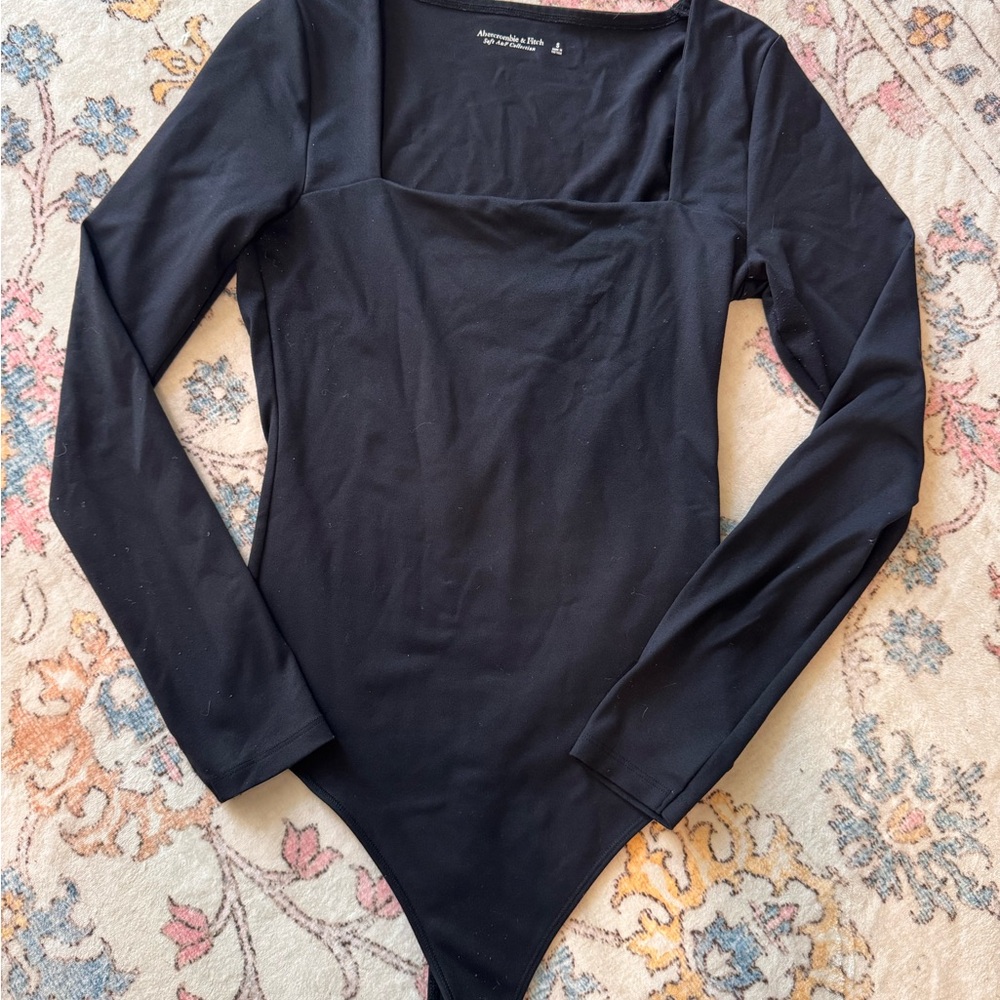 Abercrombie & Fitch Black Long-Sleeve Square Neck Bodysuit